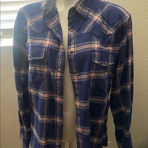 Blue/pink plaid flannel shirt